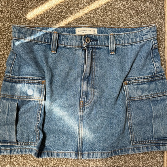 Abercrombie & Fitch Denim Skirt - Picture 1 of 3
